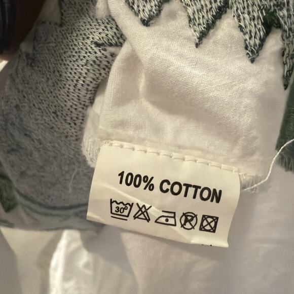 Julia Amory Coatue Caftan Dress Floral Embroidered White Green Cotton Sz XL - Picture 3 of 3